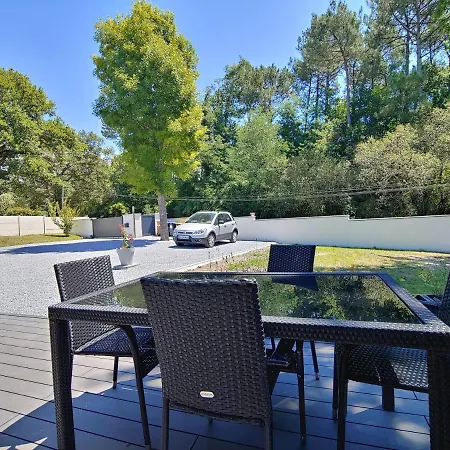 Apartment Maison D'hote Neuve : T2 Pour 4 Voyageurs