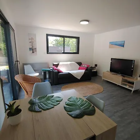 Maison D'hote Neuve : T2 Pour 4 Voyageurs *